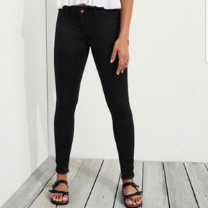 Black skinny jeans
